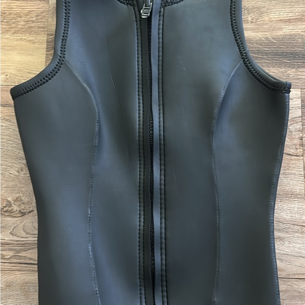 Kingo Von Mingo Japanese Wetsuit